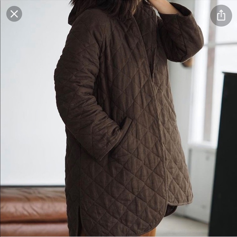 Beaton Linen Moving Coat